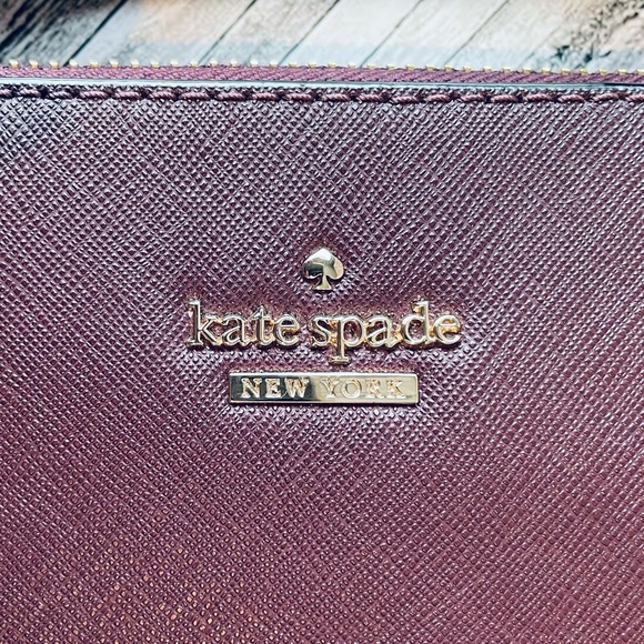 Kate Spade Everpurse Quentin Mahogany Wristlet - Picture 4 of 16